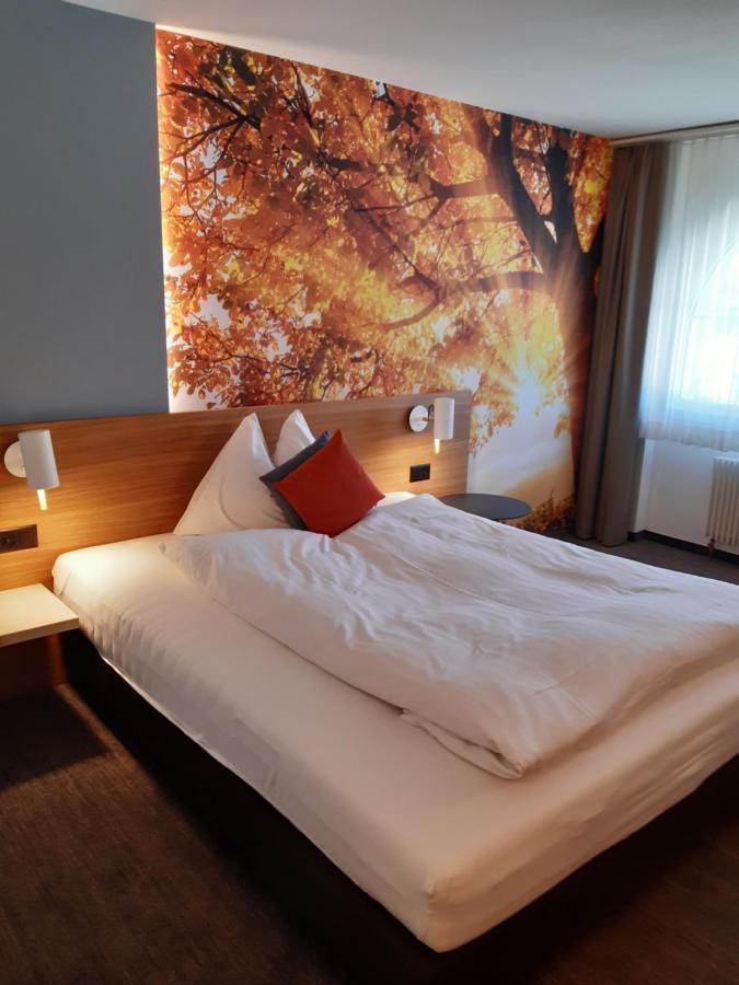 Hotel Urs Und Viktor Bettlach Exterior foto